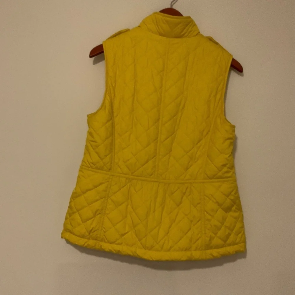 Talbots Quilted Vest Sz M Yellow Fleece Lined Outerwear Equestrian Old Money